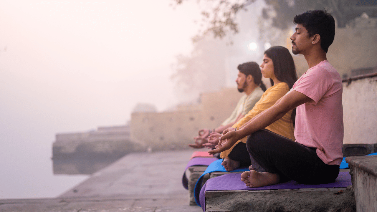 How to Meditate & Increase Mindfulness ?